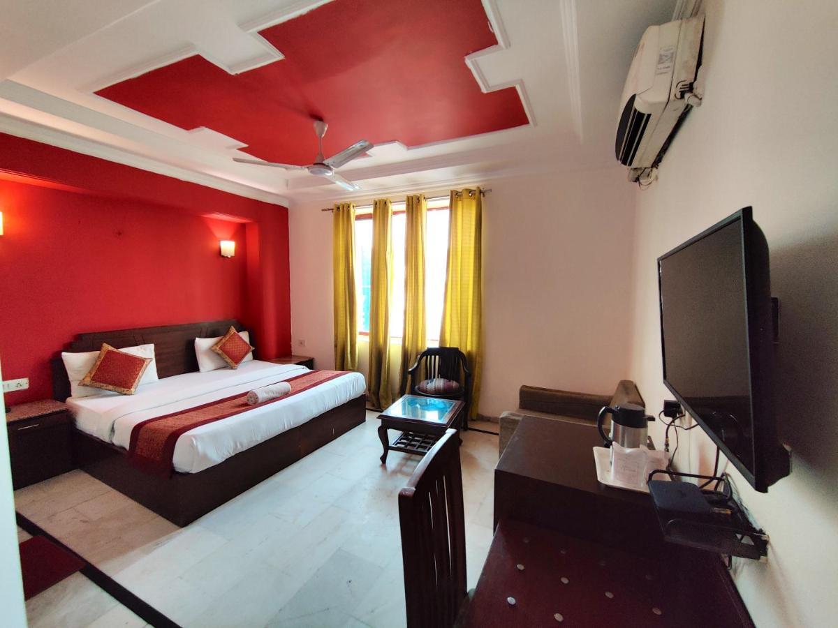 Hotel Unistar Нью-Делі Екстер'єр фото