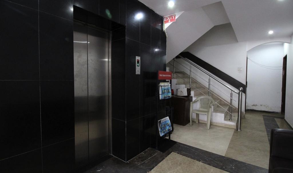 Hotel Unistar Нью-Делі Екстер'єр фото