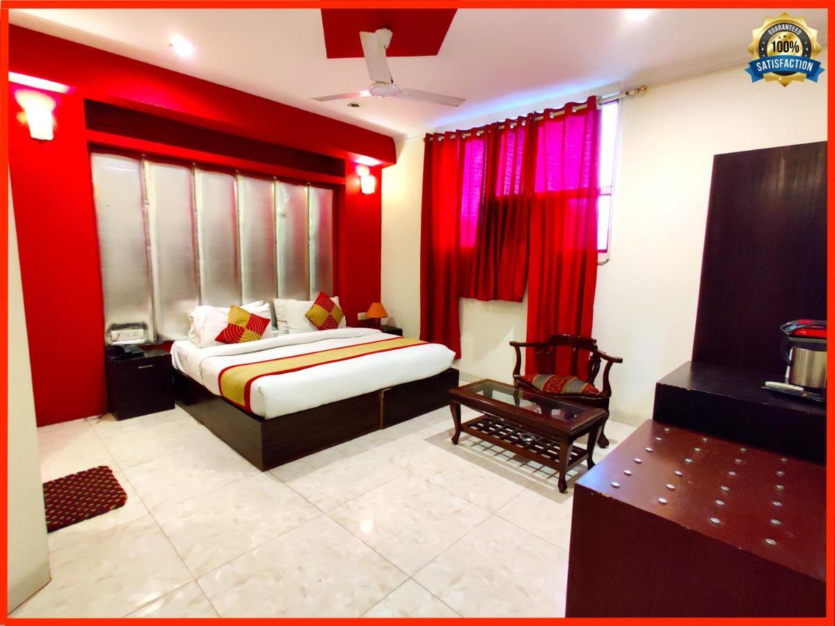 Hotel Unistar Нью-Делі Екстер'єр фото